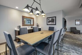 Embassy Suites by Hilton Jonesboro Red Wolf Convention Center