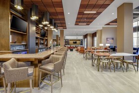 Embassy Suites by Hilton Jonesboro Red Wolf Convention Center