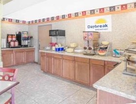 Days Inn by Wyndham Lake Village