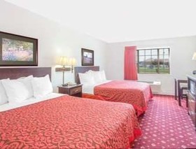 Days Inn by Wyndham Lake Village