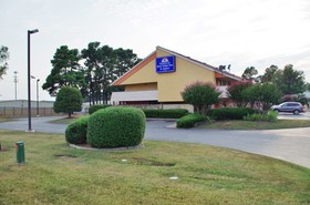 Americas Best Value Inn and Suites Little Rock