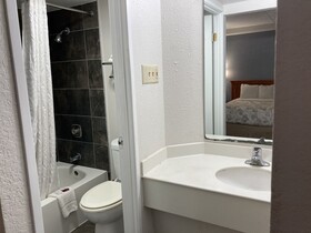 Americas Best Value Inn - Little Rock / West Medical Center