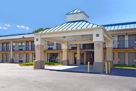 Days Inn by Wyndham Little Rock South