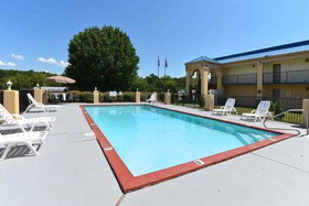 Days Inn by Wyndham Little Rock South