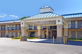 Days Inn by Wyndham Little Rock South