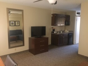 Comfort Inn & Suites Airport
