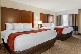 Comfort Inn & Suites Airport