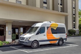 Comfort Inn & Suites Airport