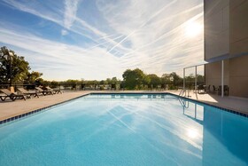 Comfort Inn & Suites Presidential