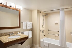 Comfort Inn & Suites Presidential