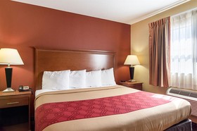 Econo Lodge Inn & Suites Little Rock