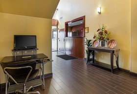 Econo Lodge Inn & Suites Little Rock