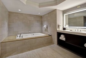 Embassy Suites Little Rock