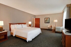 Embassy Suites Little Rock