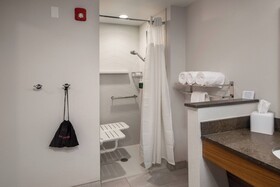 Fairfield Inn & Suites Little Rock Airport