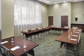 Hampton Inn & Suites Little Rock-Downtown