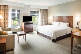 Hampton Inn & Suites Little Rock-Downtown