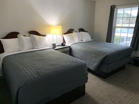 Heritage House Inn