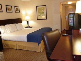 Holiday Inn Express Little Rock-Airport