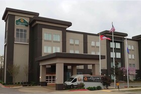 Spark by Hilton Little Rock West