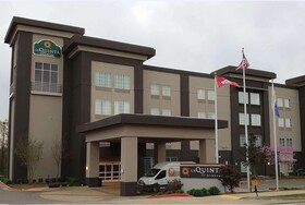 Spark by Hilton Little Rock West