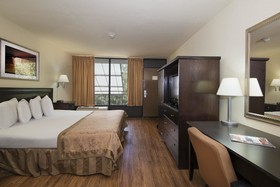 Markham House Suites