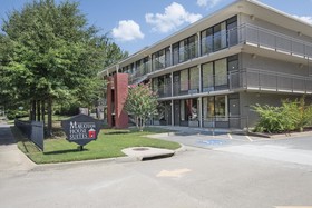 Markham House Suites