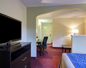 Quality Inn & Suites Little Rock West