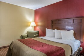 Red Roof Inn & Suites Little Rock