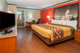 Super 8 by Wyndham Little Rock/Otter Creek