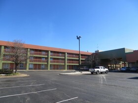 Super 8 by Wyndham Little Rock/Otter Creek