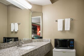 Super 8 by Wyndham Little Rock/Otter Creek
