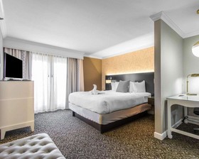 The Burgundy Hotel, Tapestry Collection by Hilton