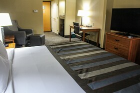 Wingate by Wyndham Little Rock