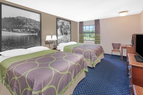Super 8 by Wyndham Lowell/Bentonville/Rogers Area