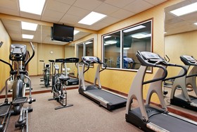 Holiday Inn Express Hotel & Suites Malvern