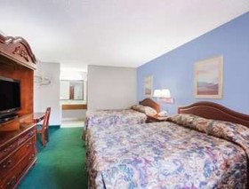 Super 8 by Wyndham Malvern