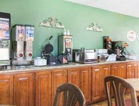 Super 8 by Wyndham Malvern