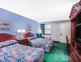 Super 8 by Wyndham Malvern