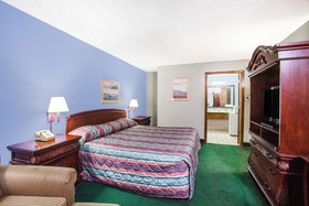 Super 8 by Wyndham Malvern