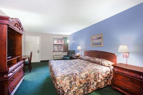 Super 8 by Wyndham Malvern