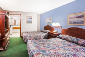 Super 8 by Wyndham Malvern