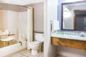 Super 8 by Wyndham Malvern