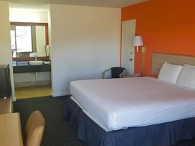 Dreamland Inn