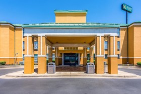 Quality Suites Maumelle - Little Rock NW