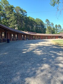 Cedar Falls Lodge