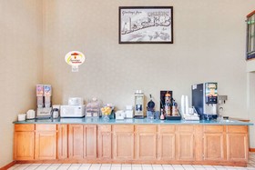 Super 8 by Wyndham Morrilton