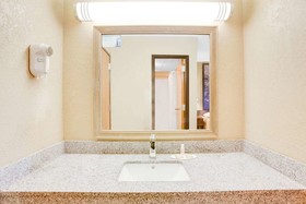 Super 8 by Wyndham Morrilton