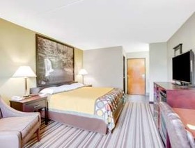 Super 8 by Wyndham Morrilton