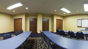 Holiday Inn Express & Suites Mountain Home